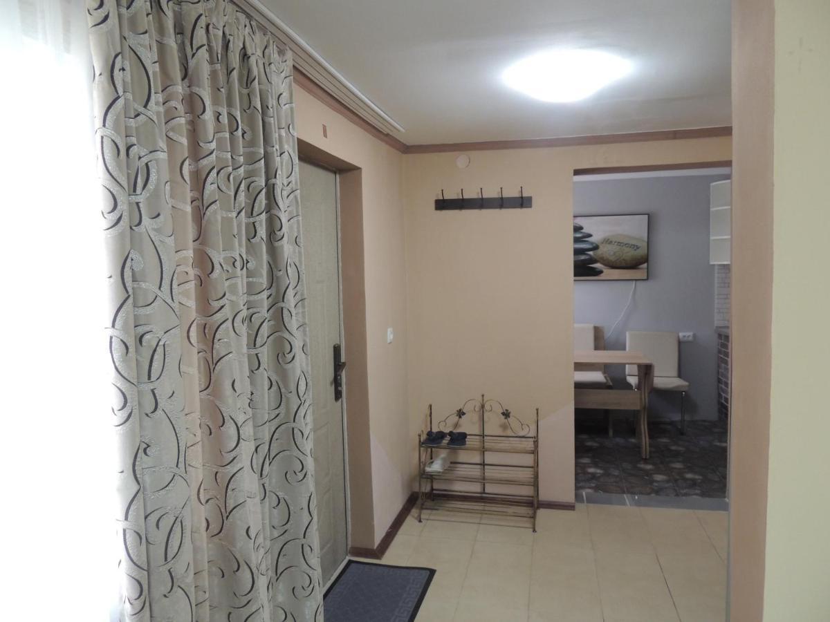 Stefanika 42\5\2 Apartamento Beregovo Exterior foto